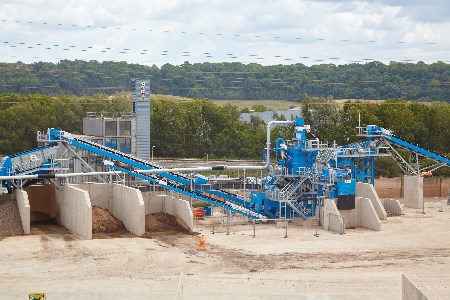 Heidelberg Materials invests in UK's largest excavated waste recycling wash plant