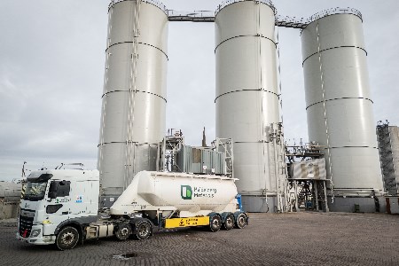 Heidelberg Materials’ carbon captured near-zero cement hits the UK market